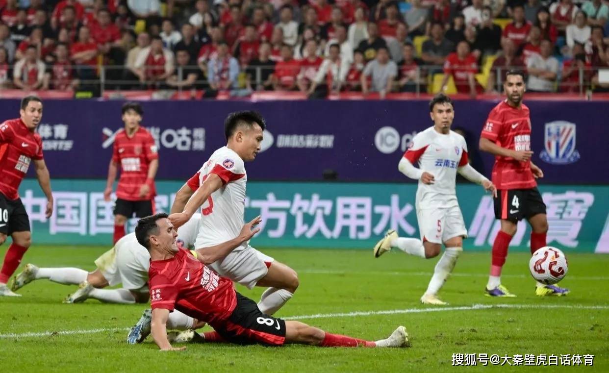 上港战胜对手，继续保持强势中超表现的简单介绍