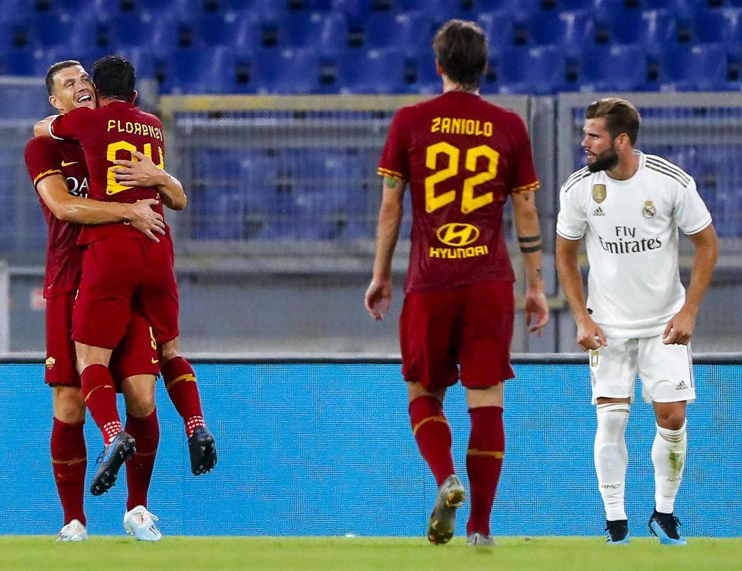 开云体育在线-佛罗伦萨球员接受休息：为接下来的比赛做准备