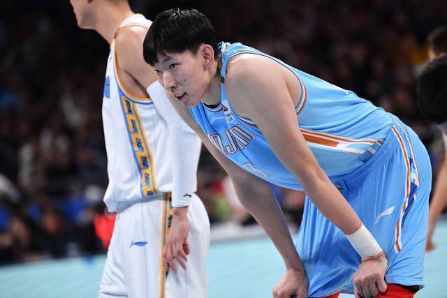 骑士队再战热火，洛瑞全明星后接力主攻周琦难获出场机会的简单介绍