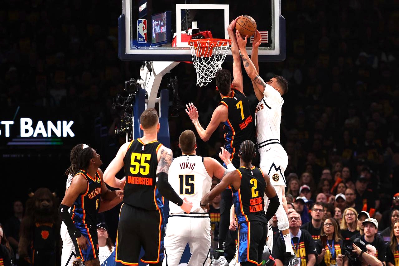 雷霆队战胜尼克斯，戈登砍下40分