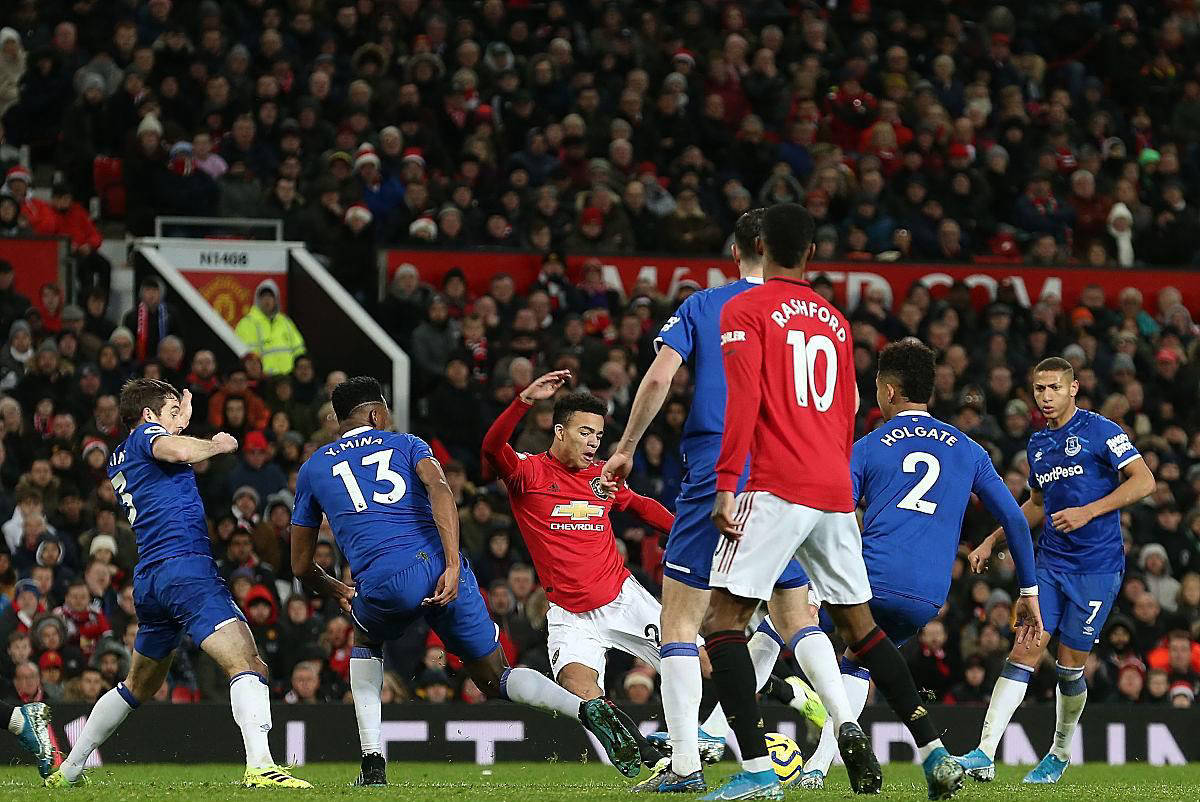 阿贾克斯客场战平瓦尔韦克继续保持不败