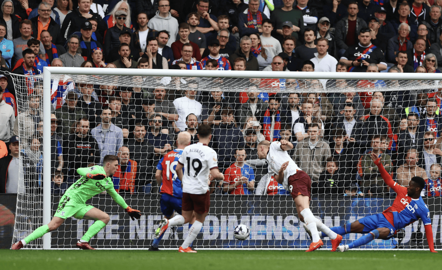 曼城连胜告终，遇上强劲对手