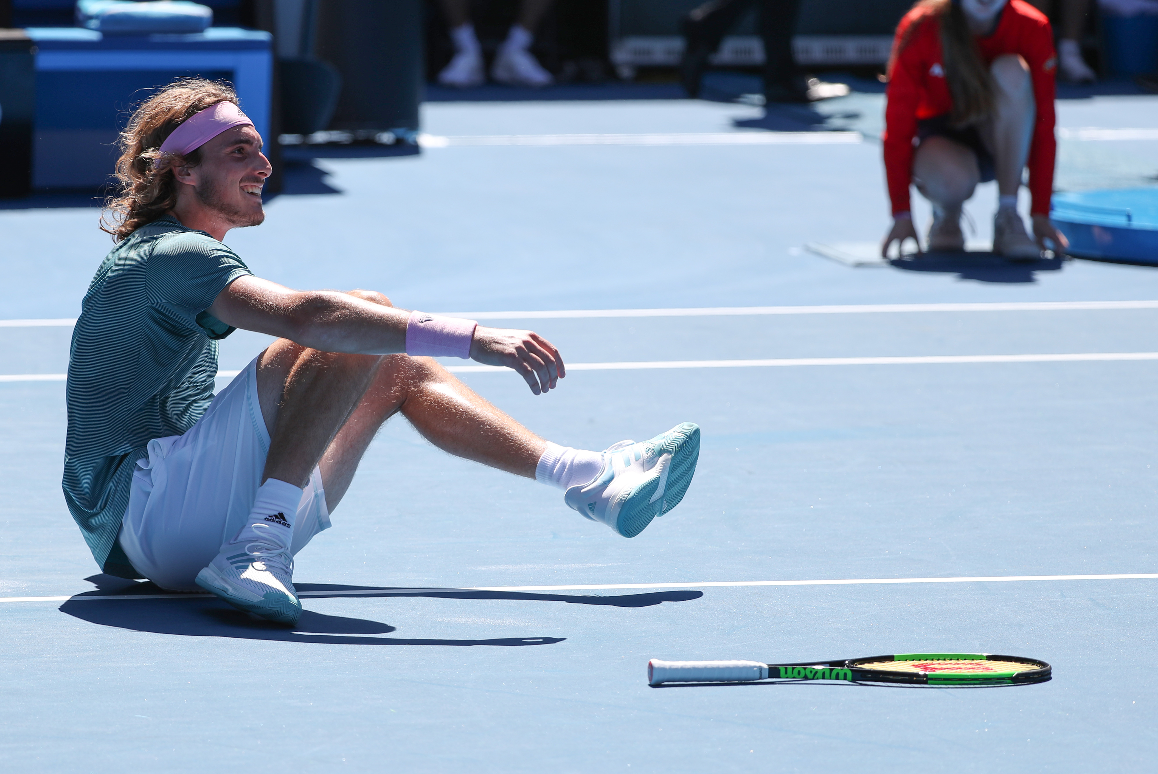 澳网鏖战ATP总决赛,西西帕斯点燃赛场 澳网鏖战ATP总决赛,西西帕斯点燃赛场