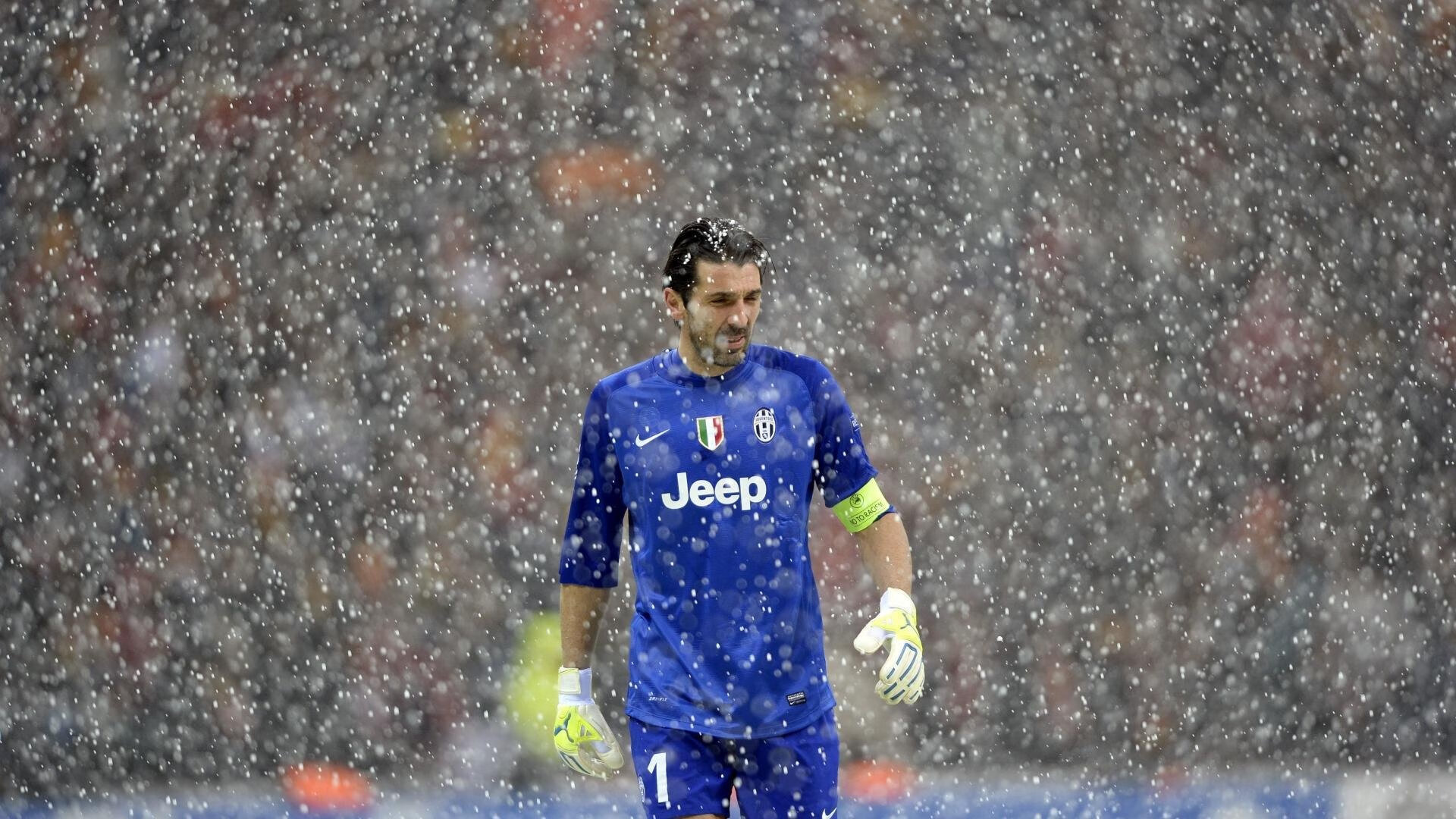 智利无惧安菲尔德，利物浦鏖战险中求胜