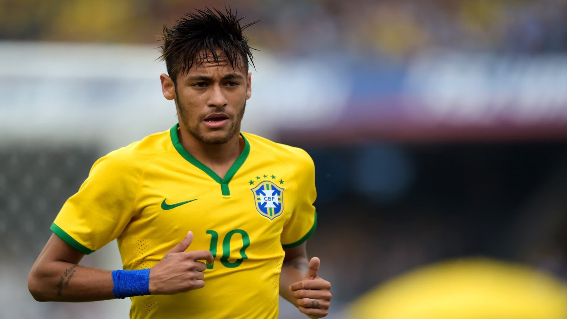 鏖战紫禁之巅，雷诺车队力压梅赛德斯，皮亚斯特里关键制胜改写赛场风云